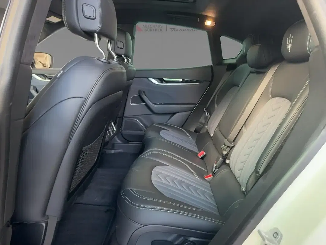 Maserati Levante GranLusso - Thumbnail 9