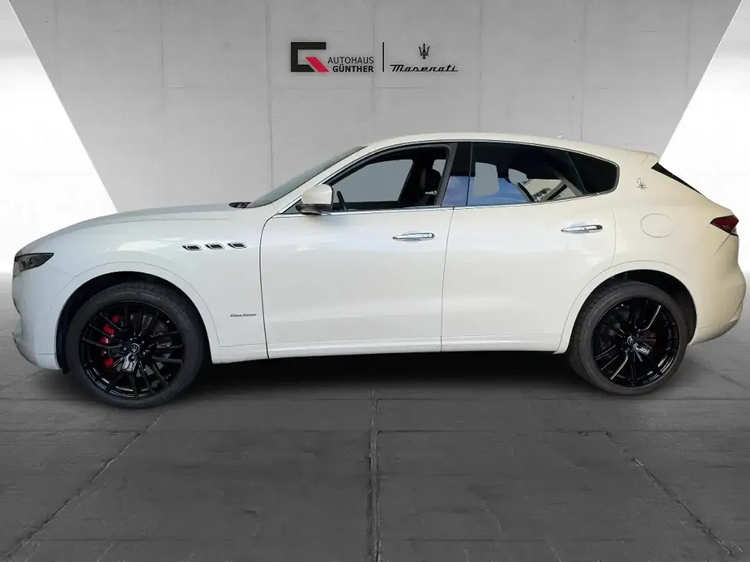 Maserati Levante GranLusso - foto 2