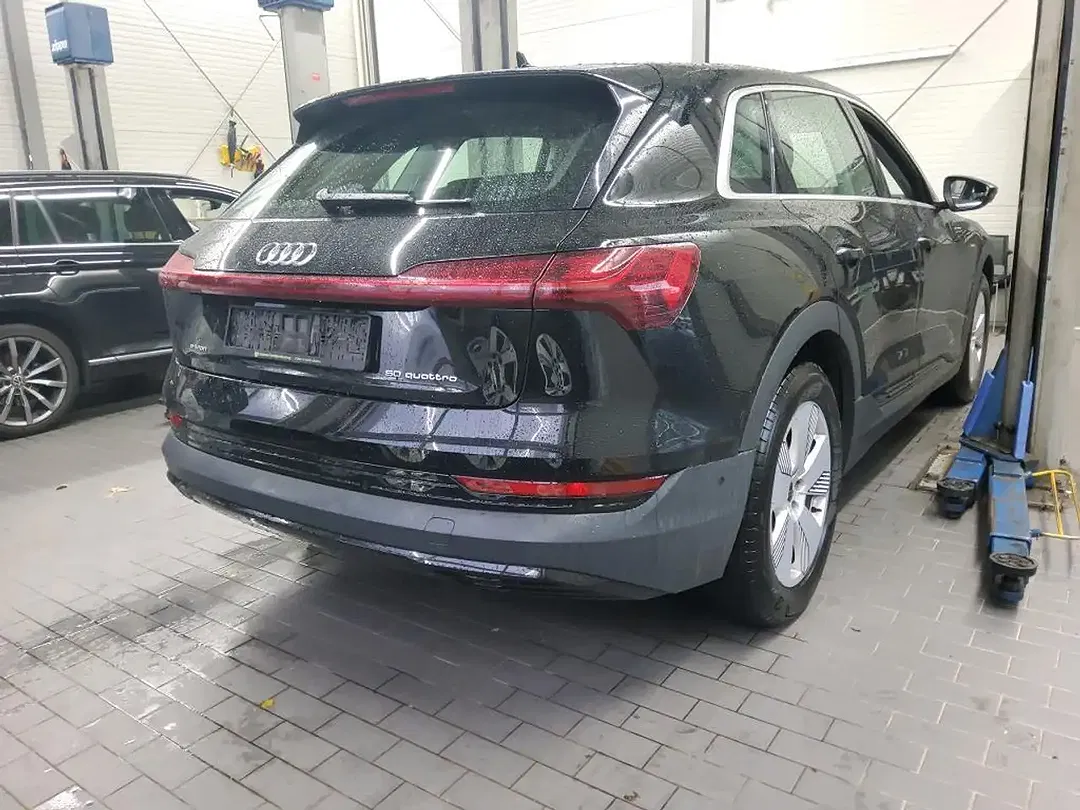Audi e-tron 50 quattro - Thumbnail 4