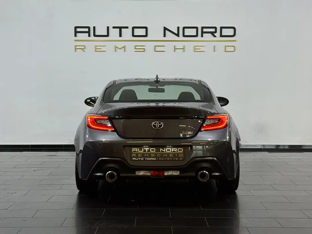 Toyota GR86 Premium - Thumbnail 10