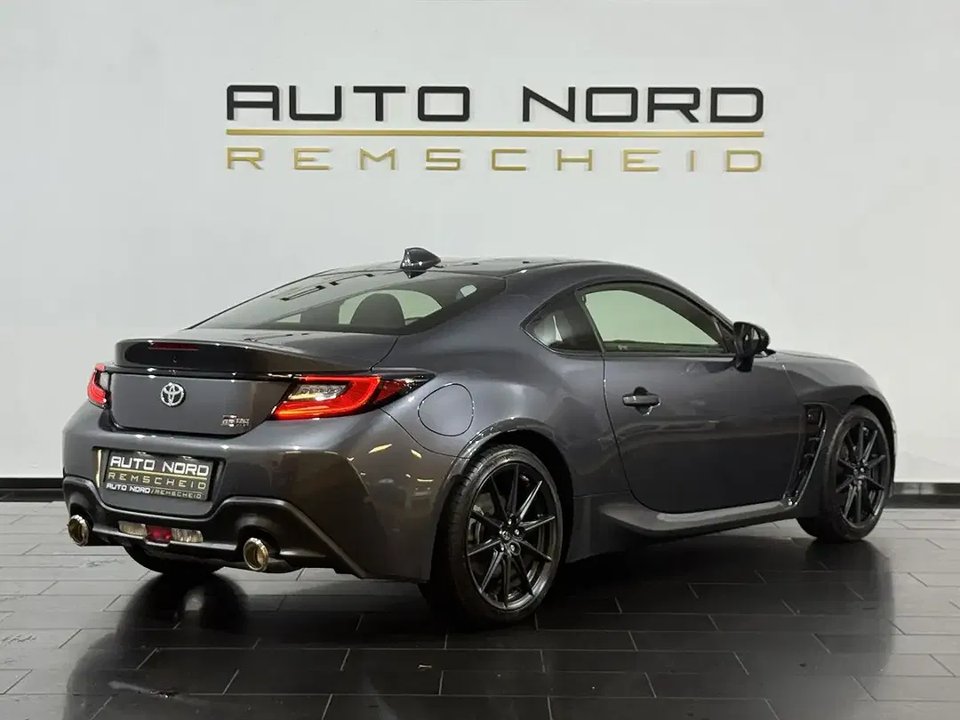 Toyota GR86 Premium - Thumbnail 8