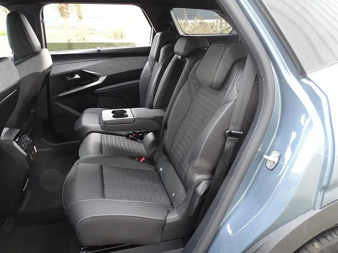 Peugeot 5008 145 Hybrid GT - Thumbnail 14