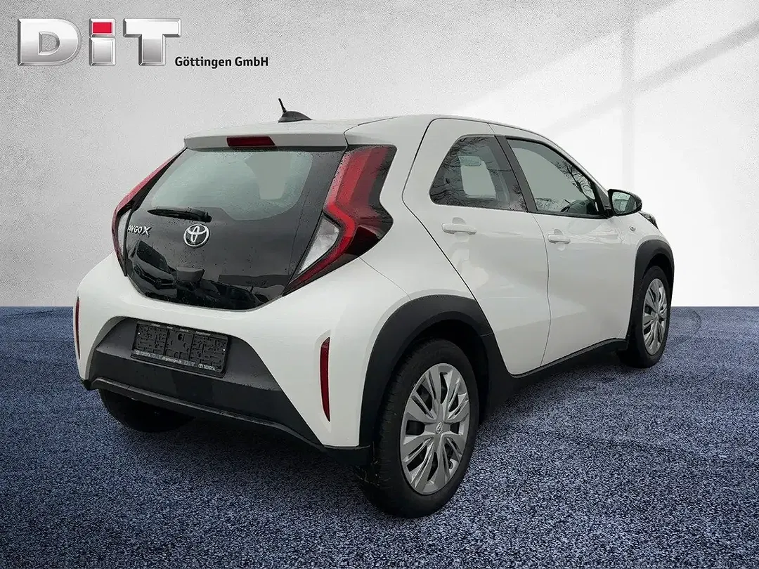 Toyota Aygo - Thumbnail 7