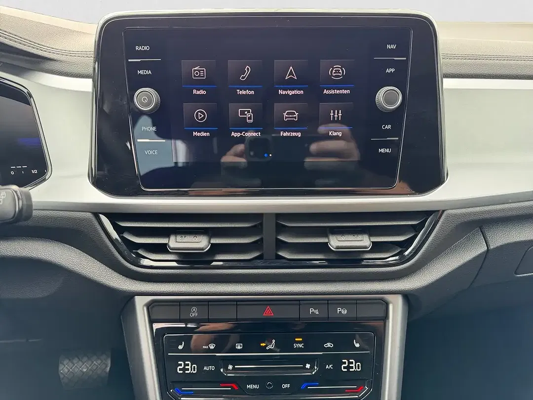 Volkswagen T-Roc TSI Life - Thumbnail 11