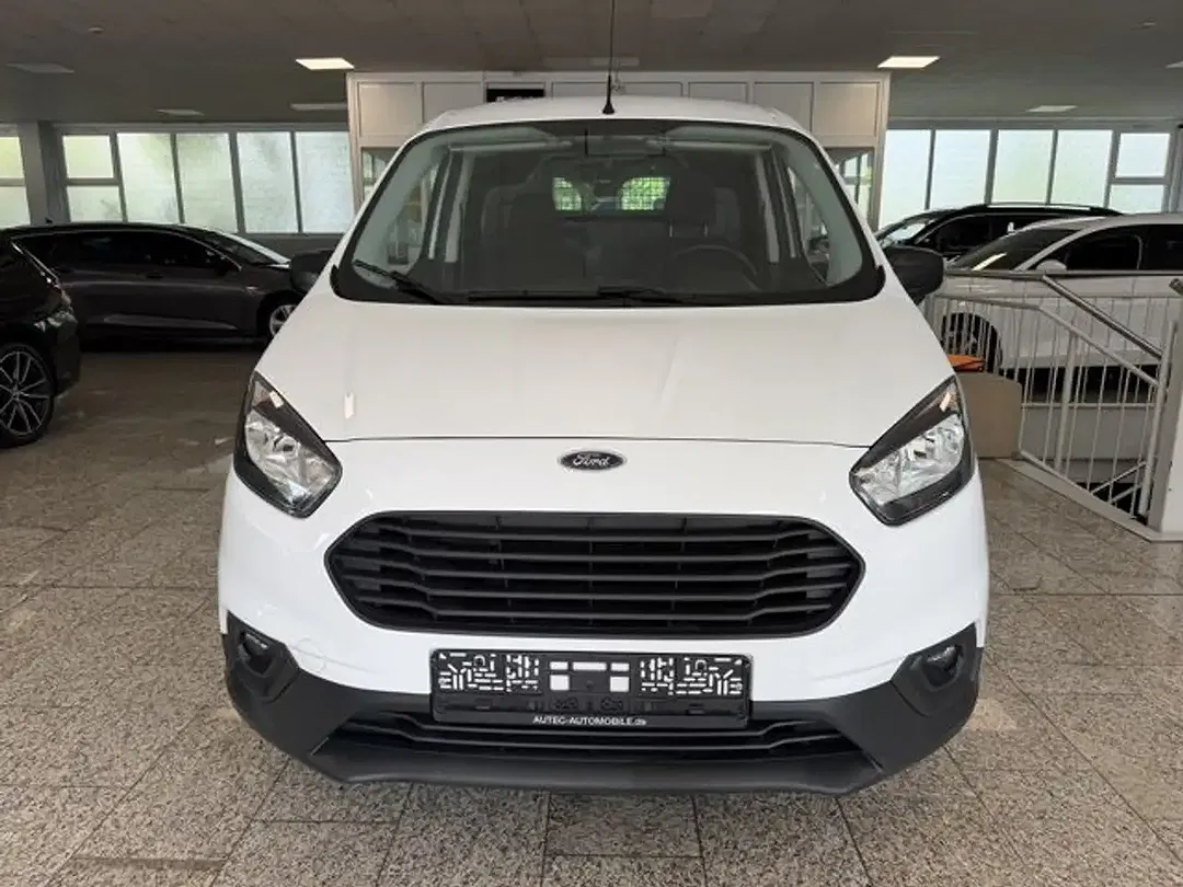 Ford Transit Courier - foto 2