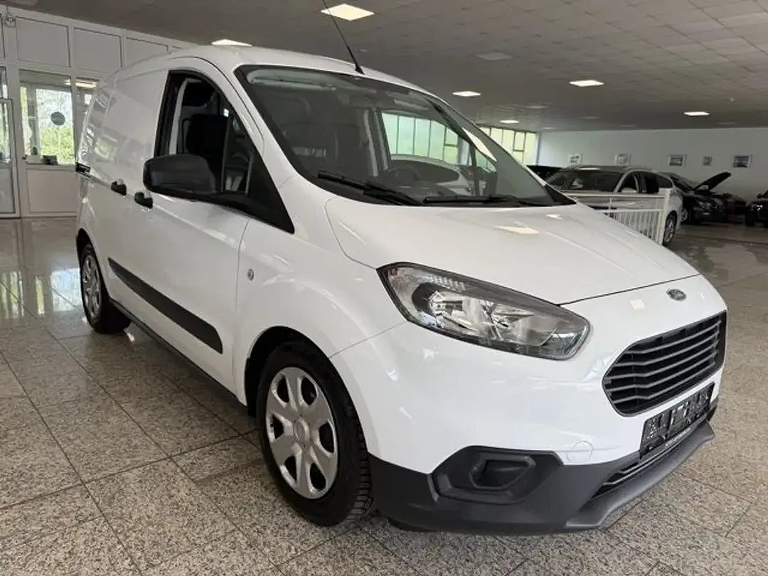 Ford Transit Courier - Thumbnail 3