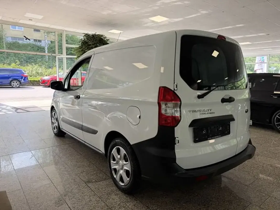 Ford Transit Courier - Thumbnail 6