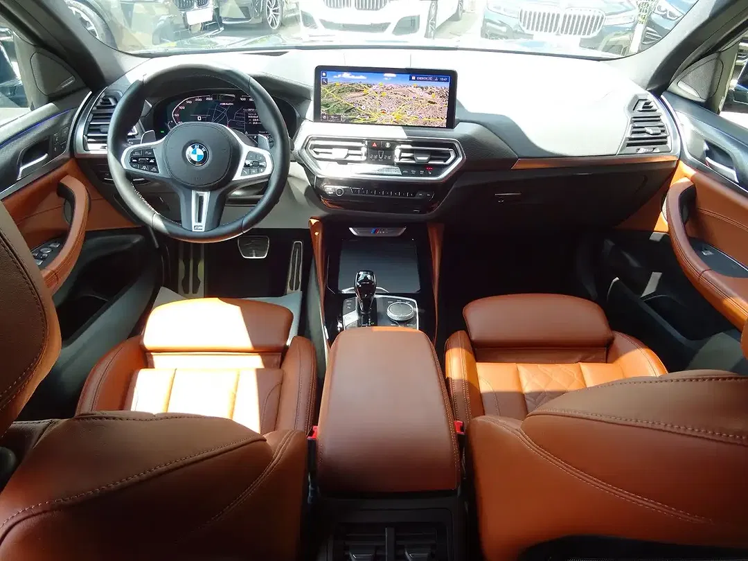 BMW X4 M - Thumbnail 10