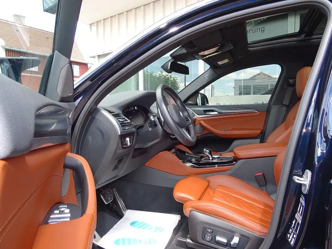BMW X4 M - Thumbnail 12