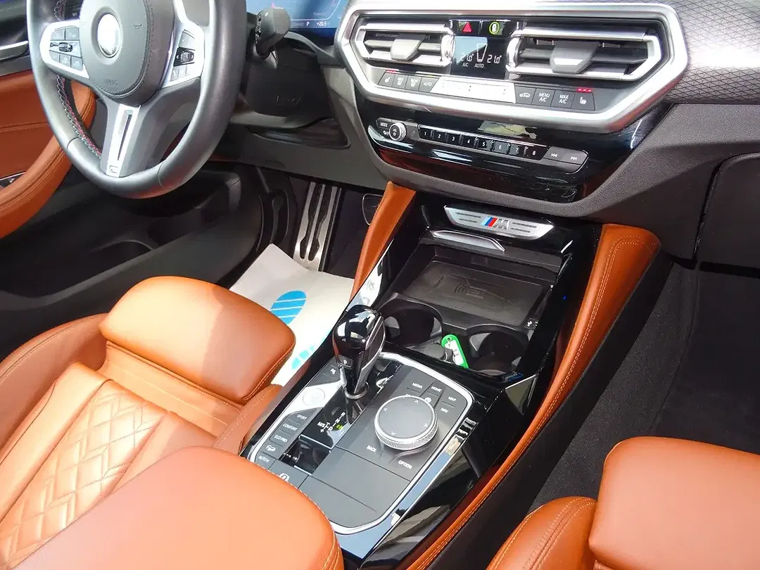 BMW X4 M - Thumbnail 9