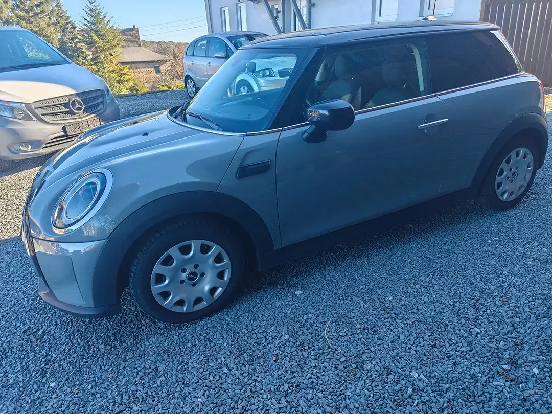 MINI One Facelift - Thumbnail 3