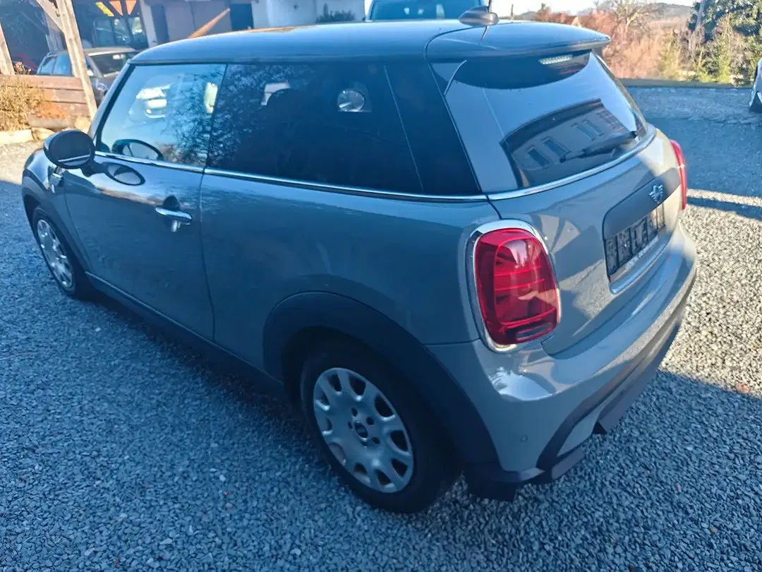MINI One Facelift - Thumbnail 4