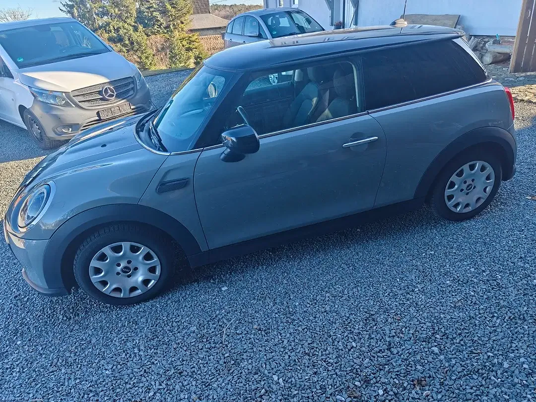 MINI One Facelift - Thumbnail 6