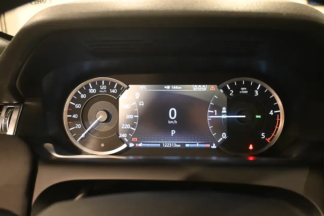 Land Rover Discovery Sport 2.0 Td4 - Thumbnail 13