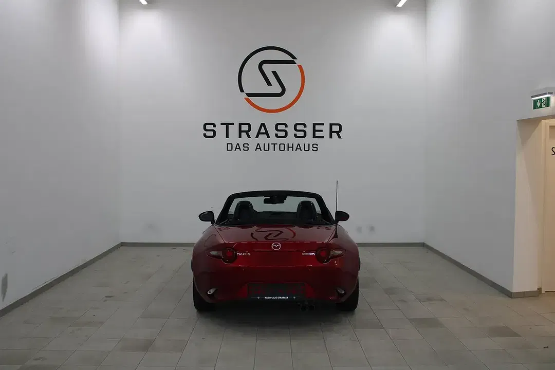 Mazda MX-5 - Thumbnail 4
