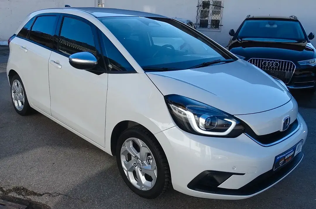 Honda Jazz 1.5 i-MMD Hybrid Executive - Thumbnail 8