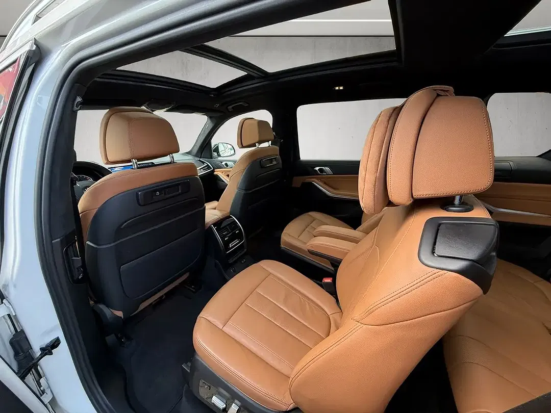 BMW X7 xDrive M - Thumbnail 6