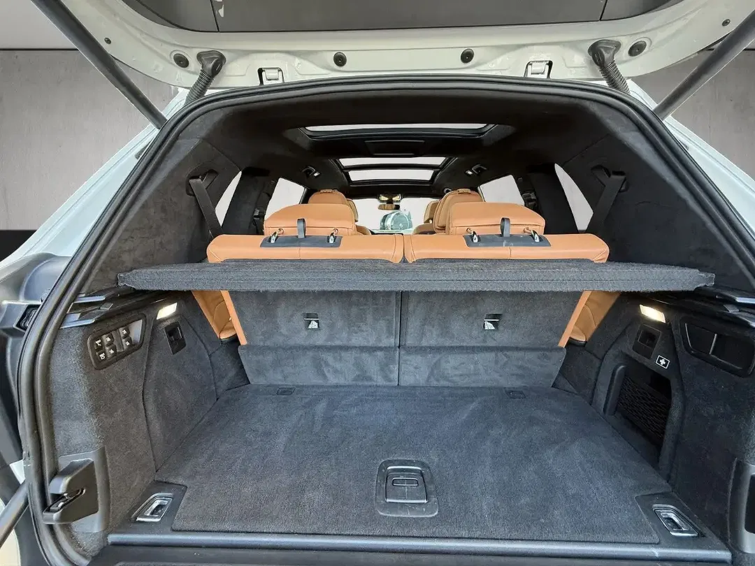 BMW X7 xDrive M - Thumbnail 7