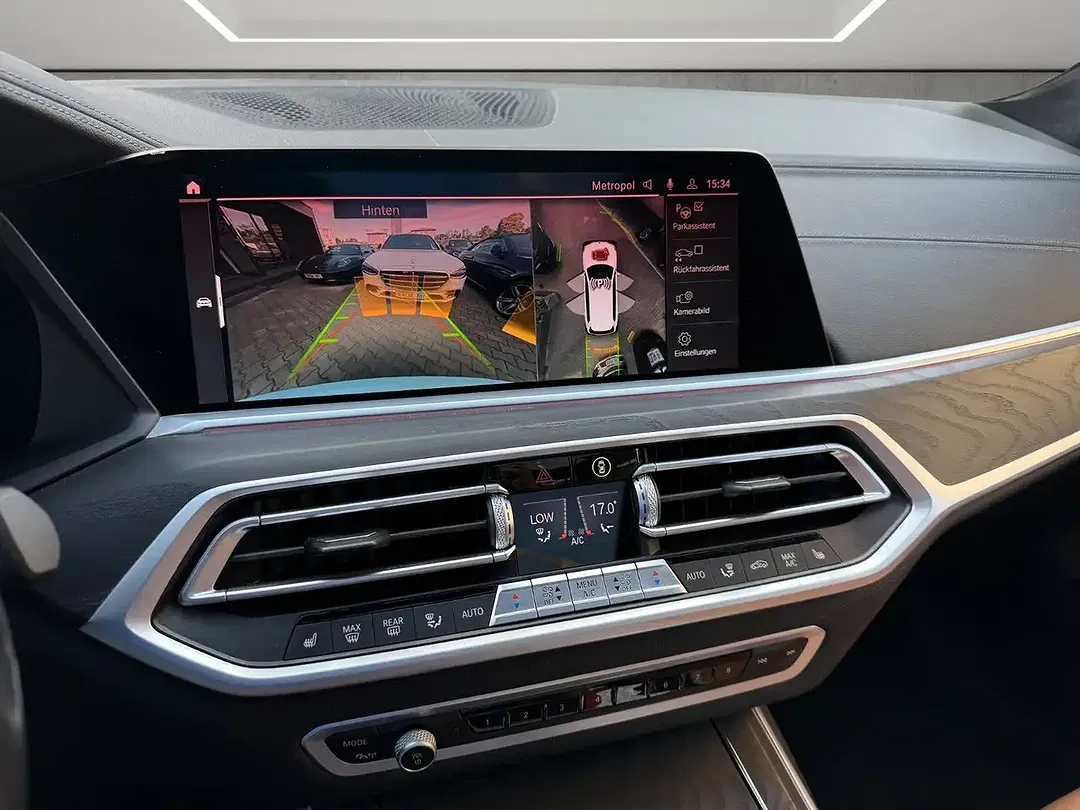 BMW X7 xDrive M - Thumbnail 5