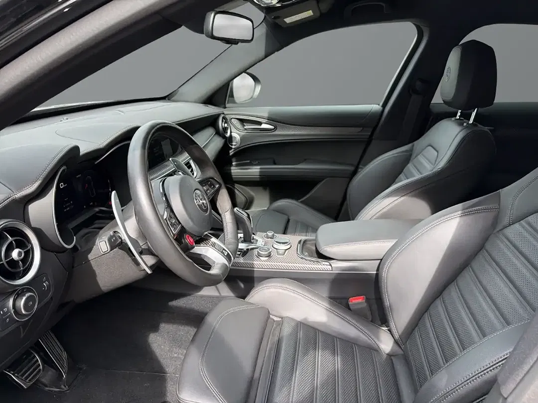 Alfa Romeo Stelvio 2.9 V6 Bi-Turbo Q4 Quadrifoglio - Thumbnail 8