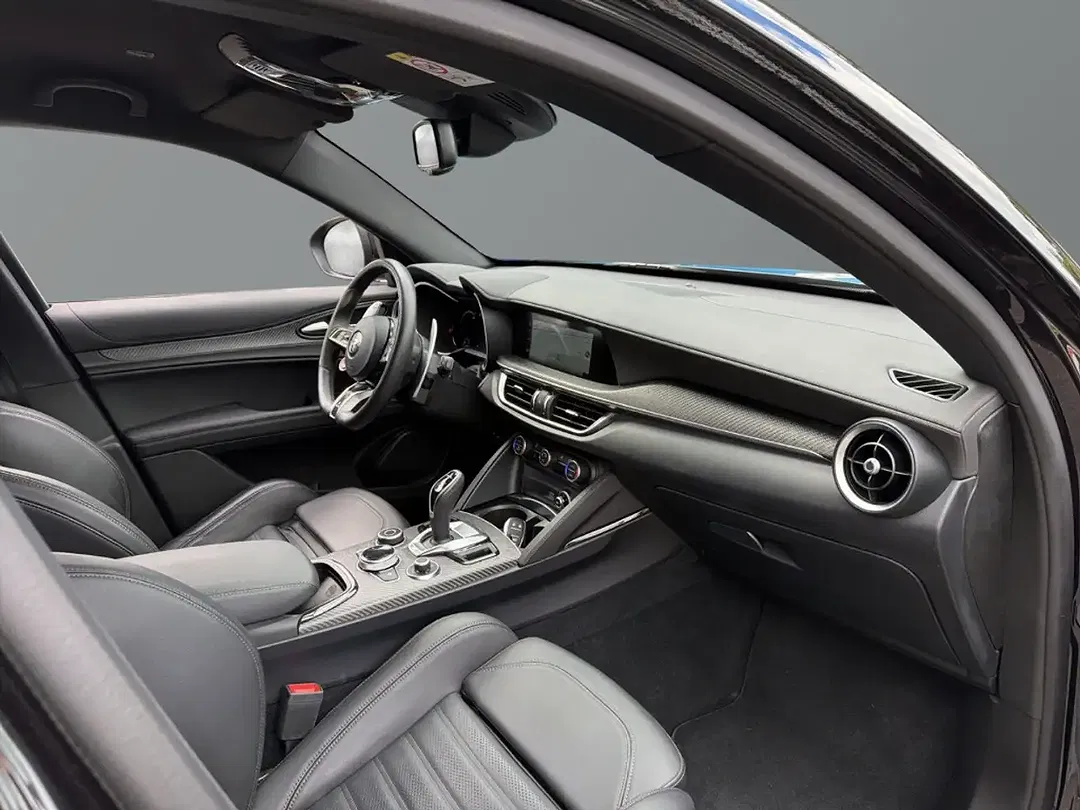 Alfa Romeo Stelvio 2.9 V6 Bi-Turbo Q4 Quadrifoglio - Thumbnail 12