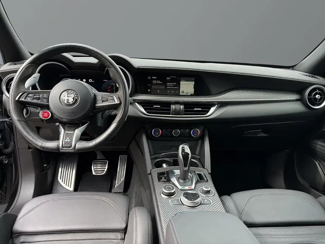 Alfa Romeo Stelvio 2.9 V6 Bi-Turbo Q4 Quadrifoglio - foto 13