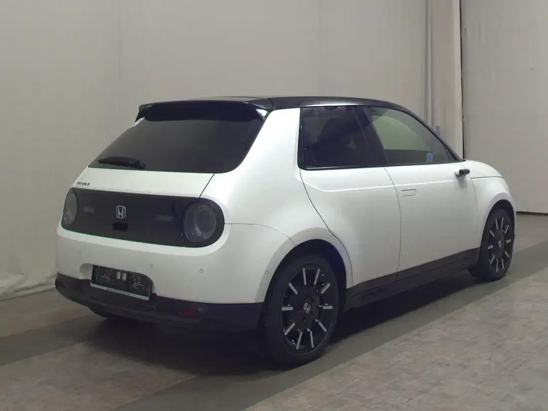 Honda E - Thumbnail 3