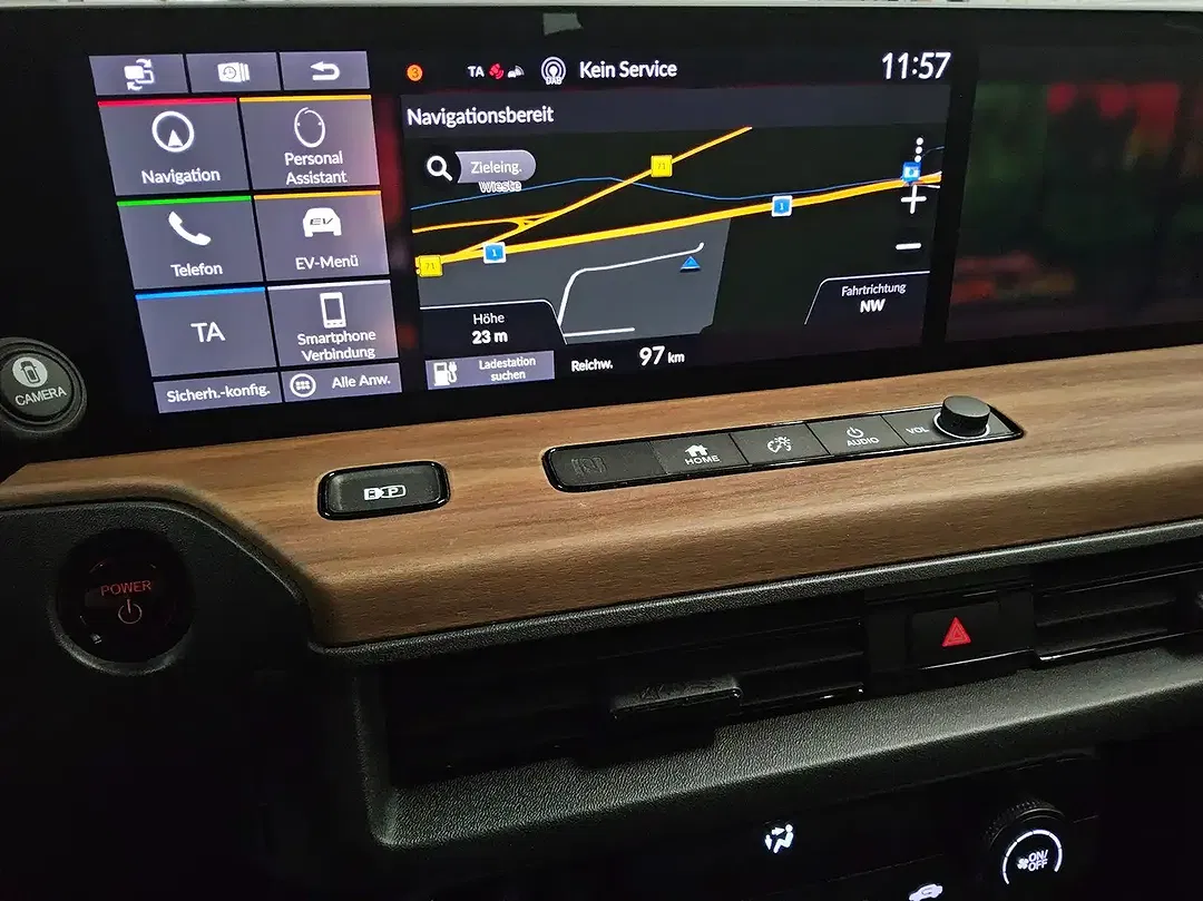 Honda E - Thumbnail 6