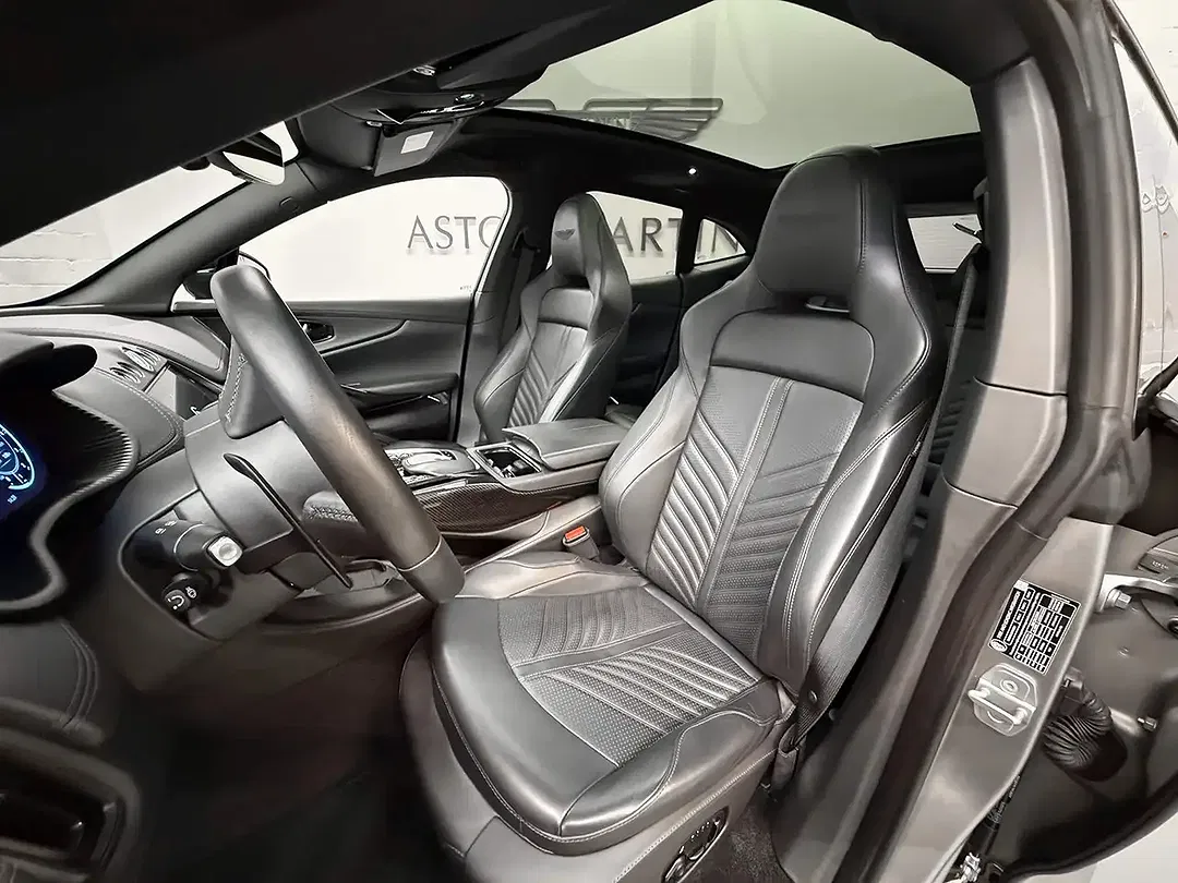Aston Martin DBX 707 - Thumbnail 13