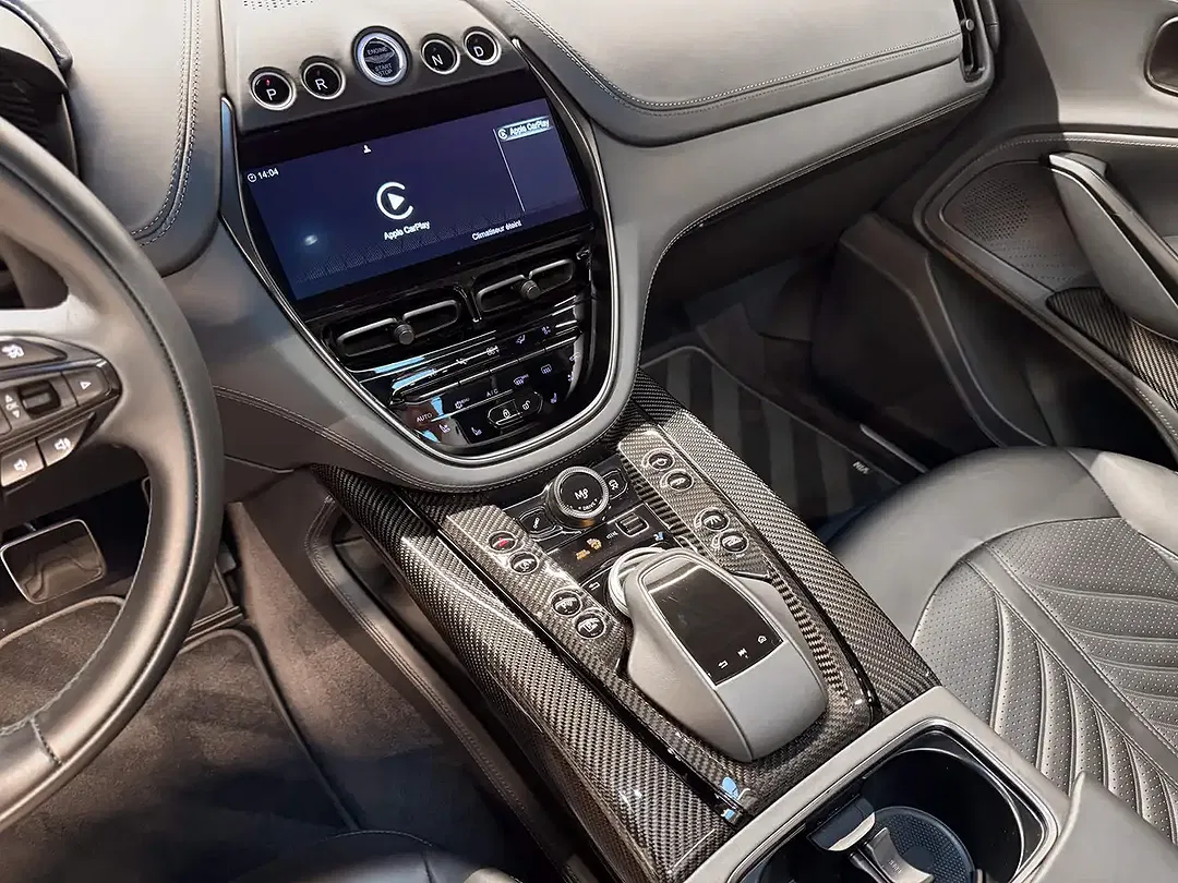 Aston Martin DBX 707 - foto 15