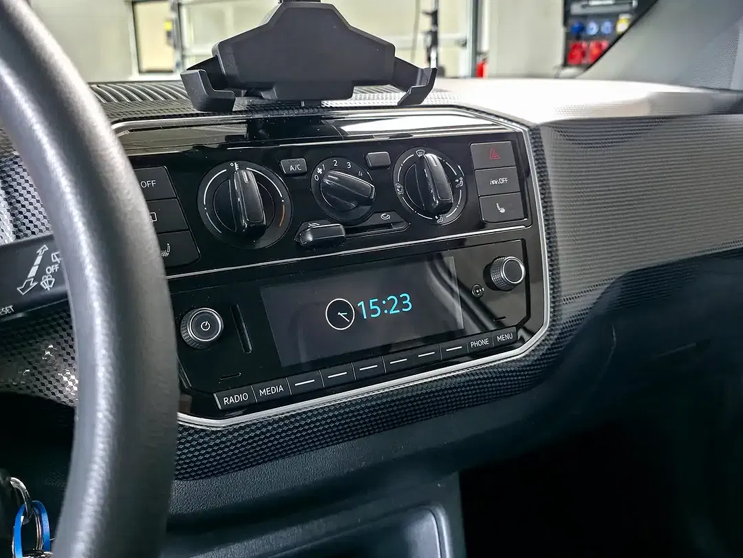 Volkswagen up! - Thumbnail 11