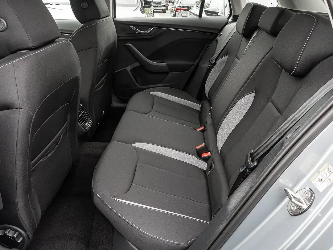 Skoda Kamiq 1.0 TSI DSG Selection - Thumbnail 14