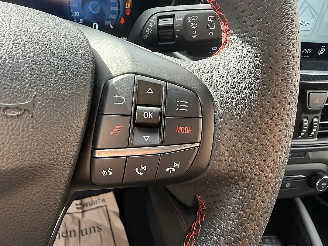 Ford Focus 2.3 EcoBoost ST-Line - Thumbnail 10