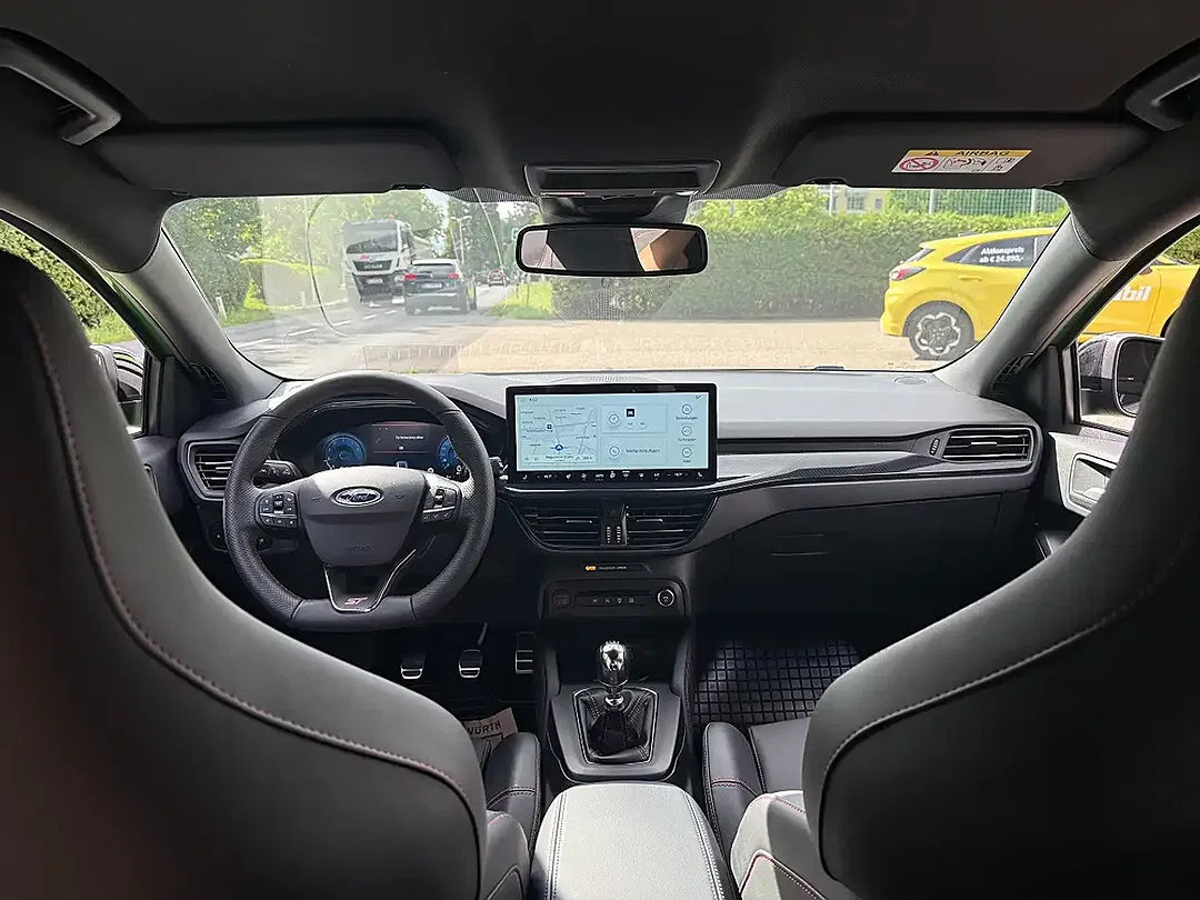 Ford Focus 2.3 EcoBoost ST-Line - Thumbnail 7