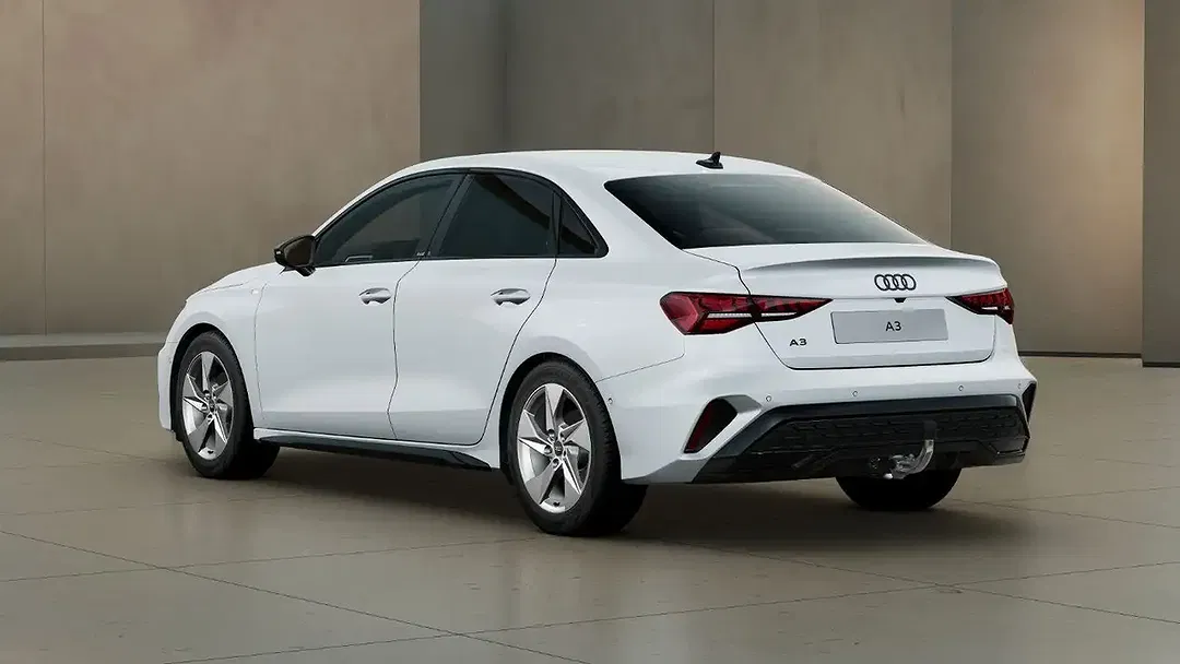 Audi A3 35 TFSI S line - Thumbnail 2