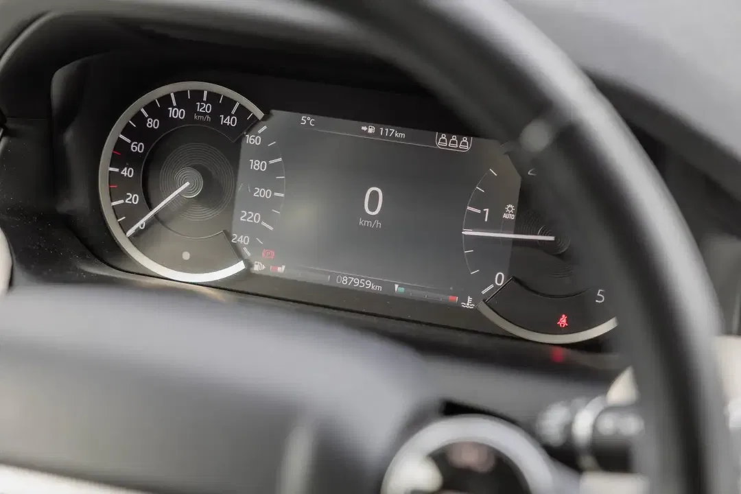 Land Rover Discovery Sport 2.0 Td4 - Thumbnail 13