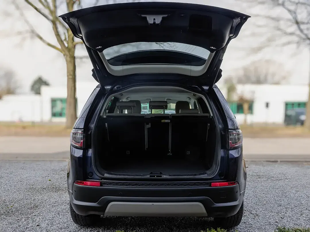 Land Rover Discovery Sport 2.0 Td4 - Thumbnail 9