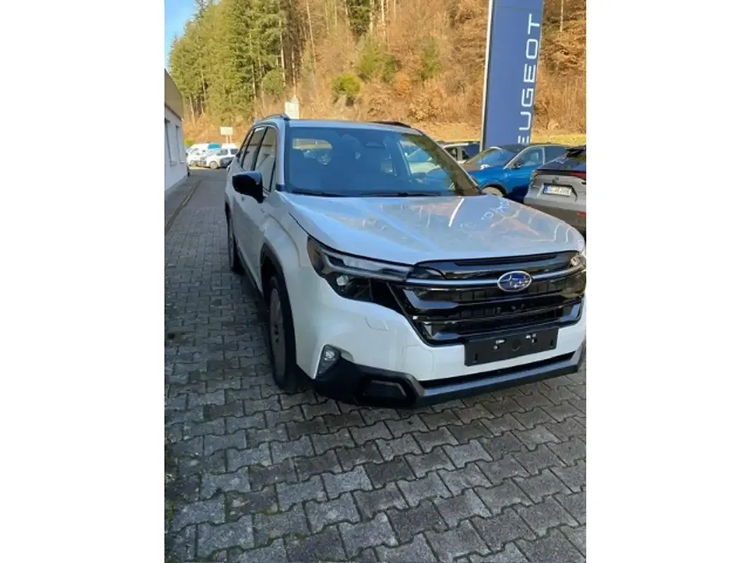 Subaru Forester 2.0 Platinum - Thumbnail 3
