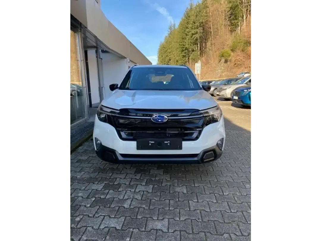 Subaru Forester 2.0 Platinum - Thumbnail 4