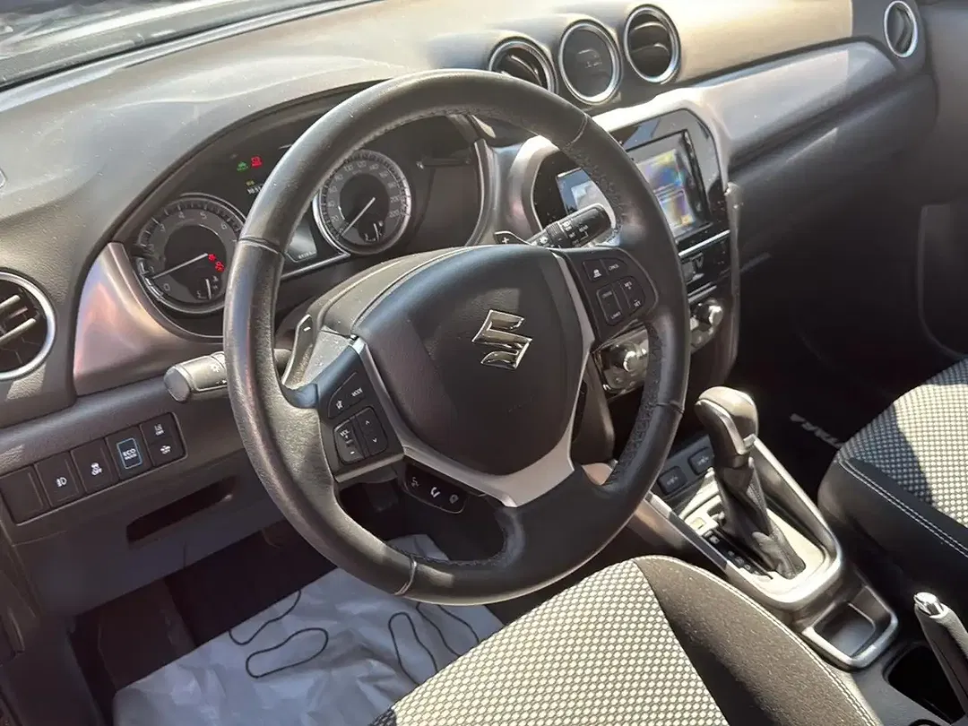 Suzuki Vitara Hybrid 1.5 AGS Comfort - Thumbnail 10