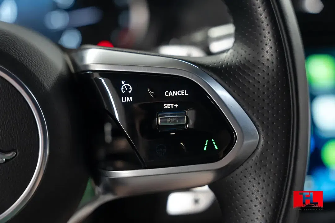 Jaguar E-Pace R-Dynamic S - Thumbnail 10