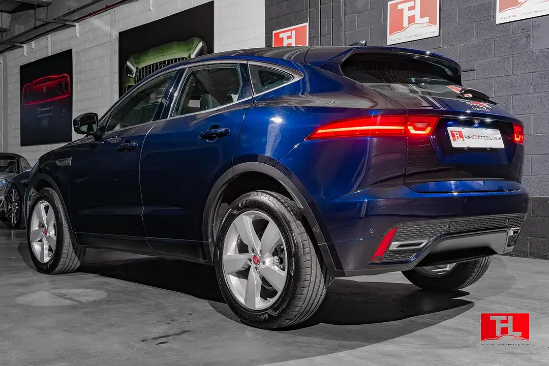 Jaguar E-Pace R-Dynamic S - Thumbnail 3
