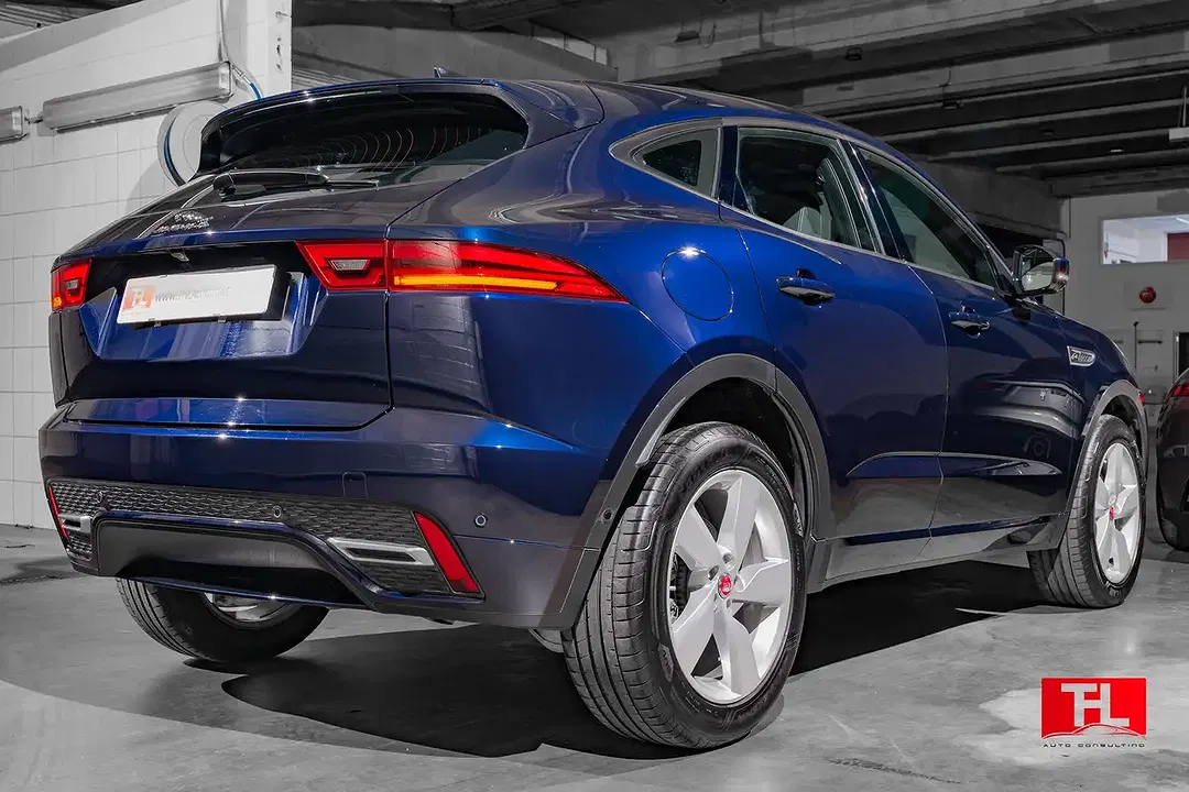 Jaguar E-Pace R-Dynamic S - Thumbnail 4
