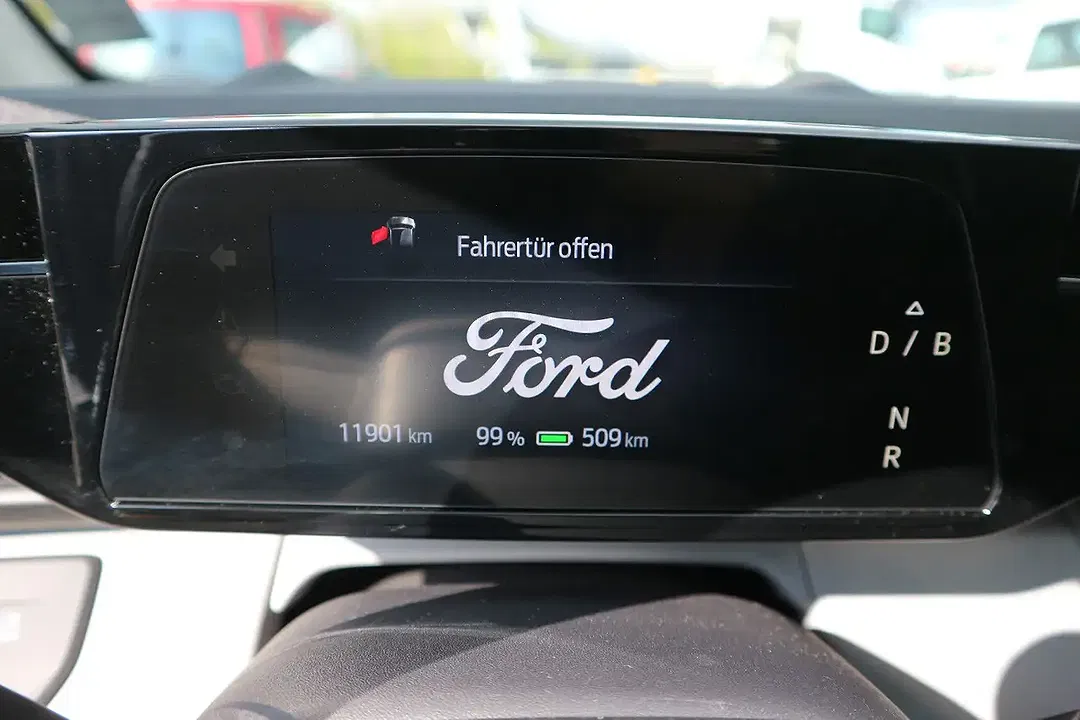 Ford Explorer Extended Range - Thumbnail 11