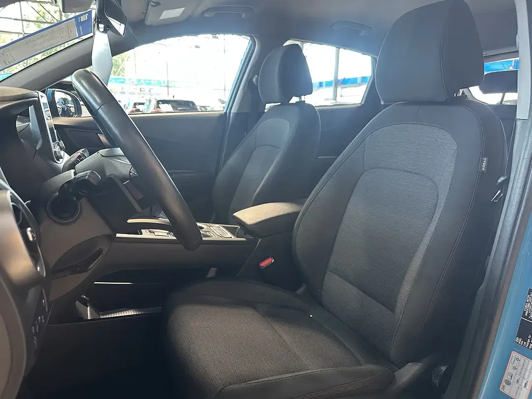 Hyundai KONA Select - Thumbnail 10