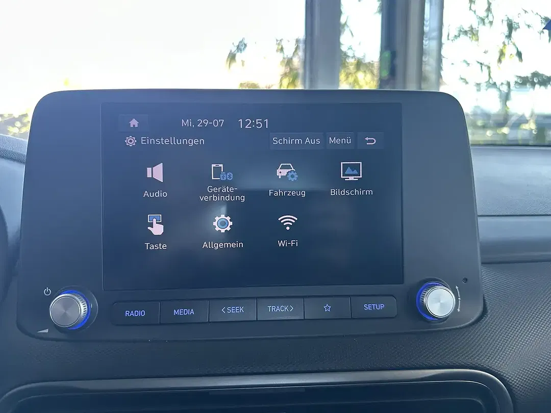 Hyundai KONA Select - Thumbnail 13