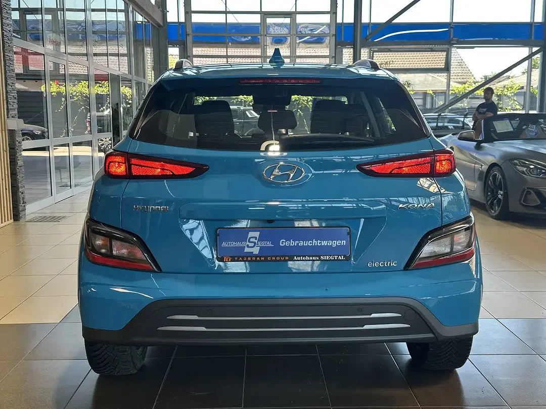 Hyundai KONA Select - Thumbnail 5