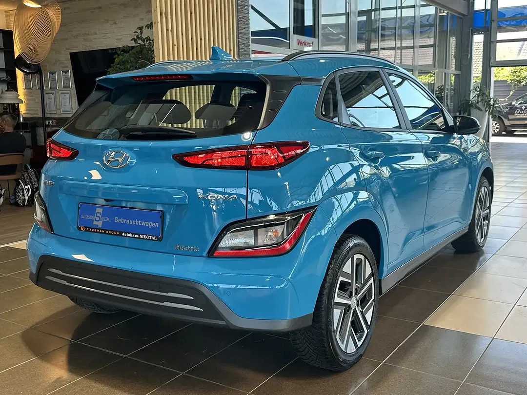Hyundai KONA Select - Thumbnail 6
