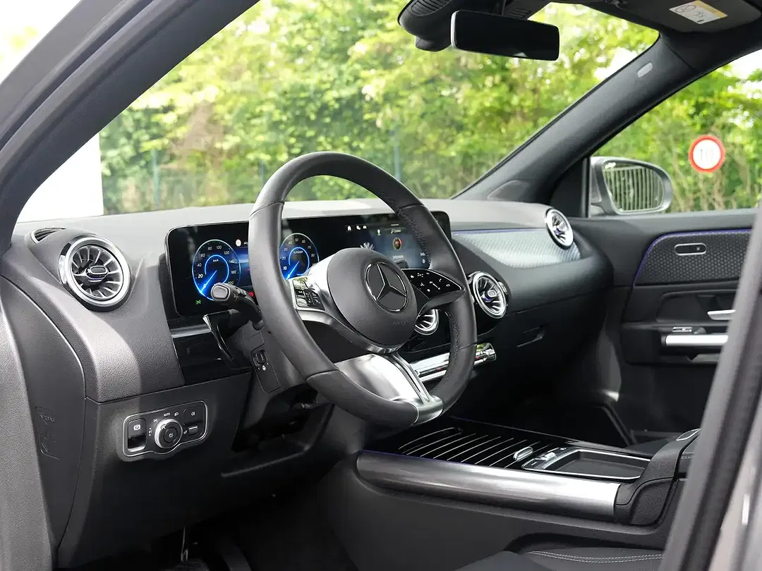 Mercedes-Benz EQA 250 - Thumbnail 9