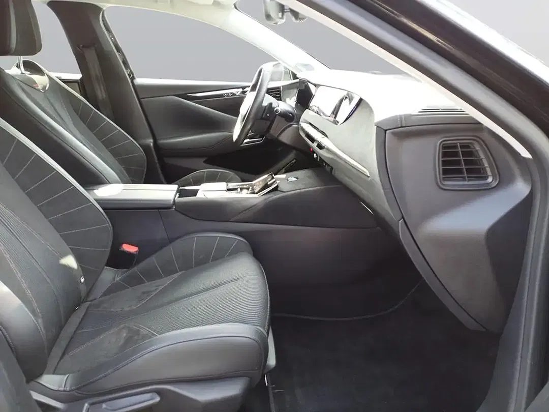DS Automobiles DS 4 - Thumbnail 8
